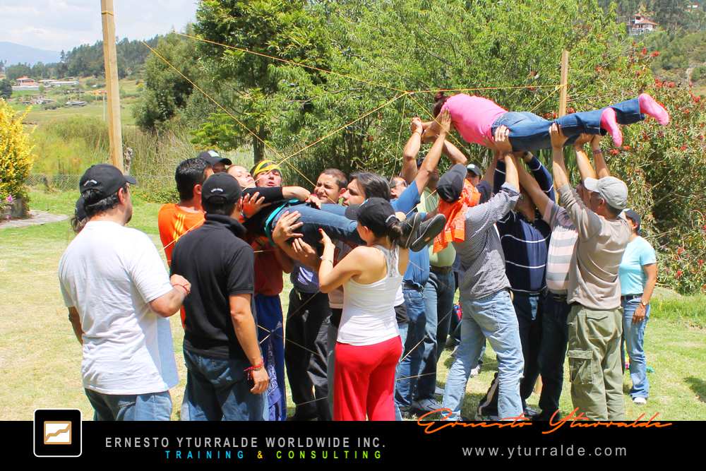 Team Building Coach LATAM | Team Building Outdoor con propósito y reflexión estratégica