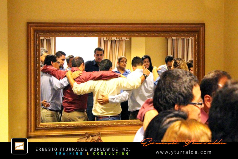 Team Building Coach LATAM | Coaching Organizacional para alinear equipos y objetivos