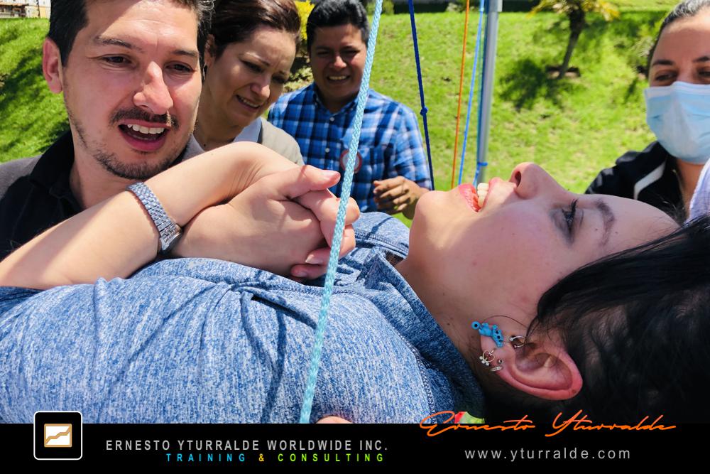 Team Building Coach LATAM | Desarrollo de equipos con Aprendizaje Experiencial y Coaching Corporativo